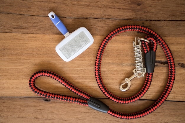 A collage showcasing three different dog leashes: The Ruffwear Knot-a-Leash (rope leash), the Flexi Vario (retractable leash), and the Leatherberg Leather Dog Leash (leather leash). Each leash is clearly displayed with its key features highlighted.